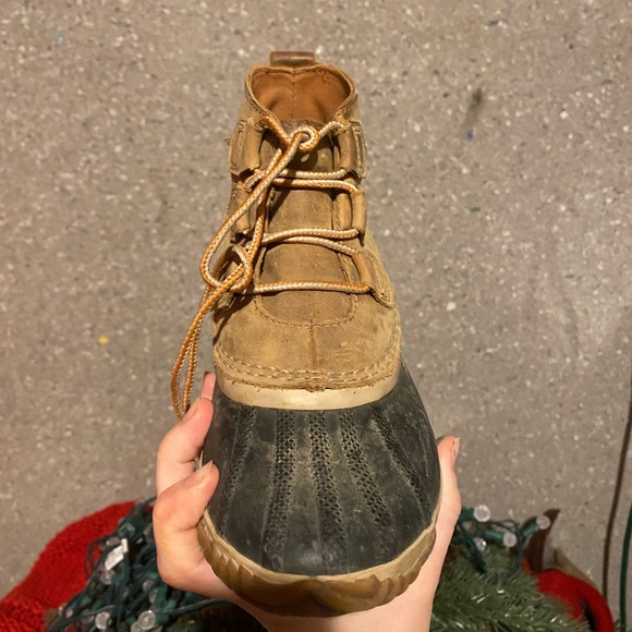 Womens 7 Sorel boots - Picture 2 of 3